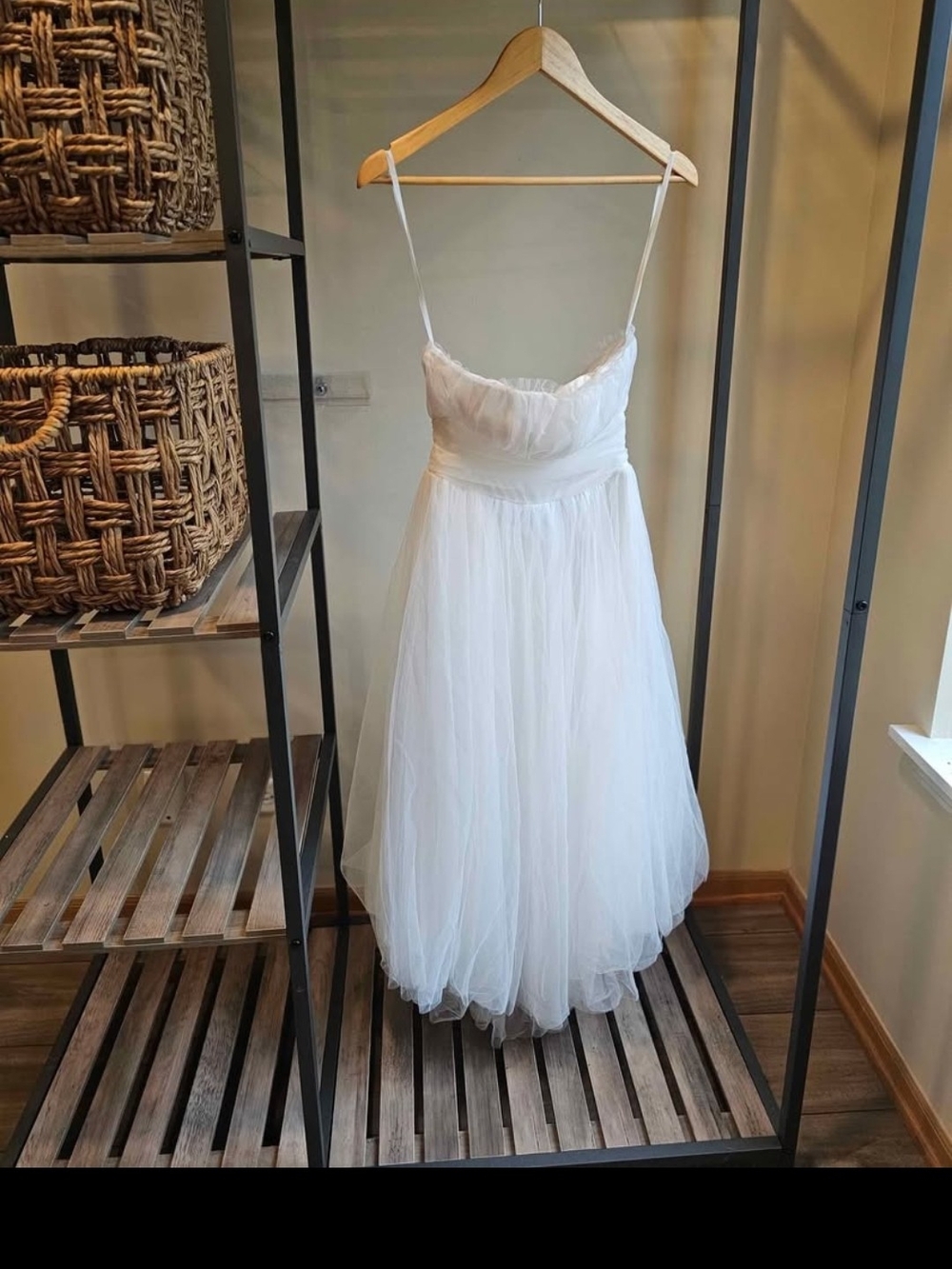 Selfie Leslie White Tulle Spaghetti-Strap Wedding Dress